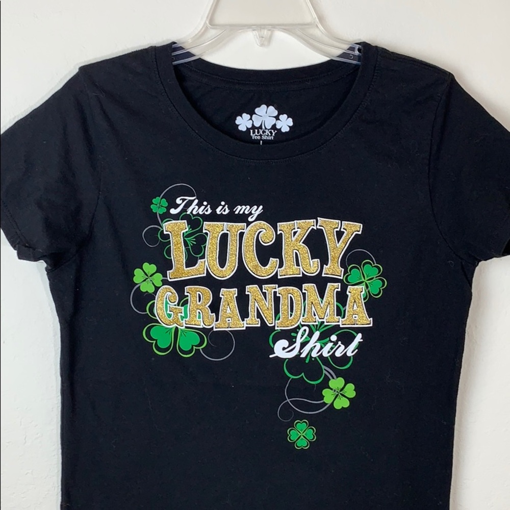 Lucky T-Shirt Lucky Grandma - Picture 2 of 4